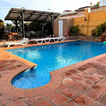 Casa Con Piscina Junto A Playa Holiday home