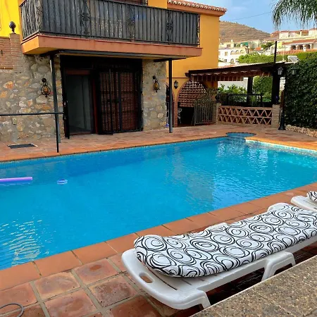 Casa Con Piscina Junto A Playa Holiday home